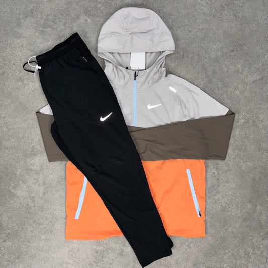 Nike UV Repel Windrunner -
Orange X Black Phenom Set