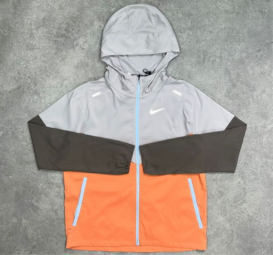 Nike UV Repel Windrunner -
Orange